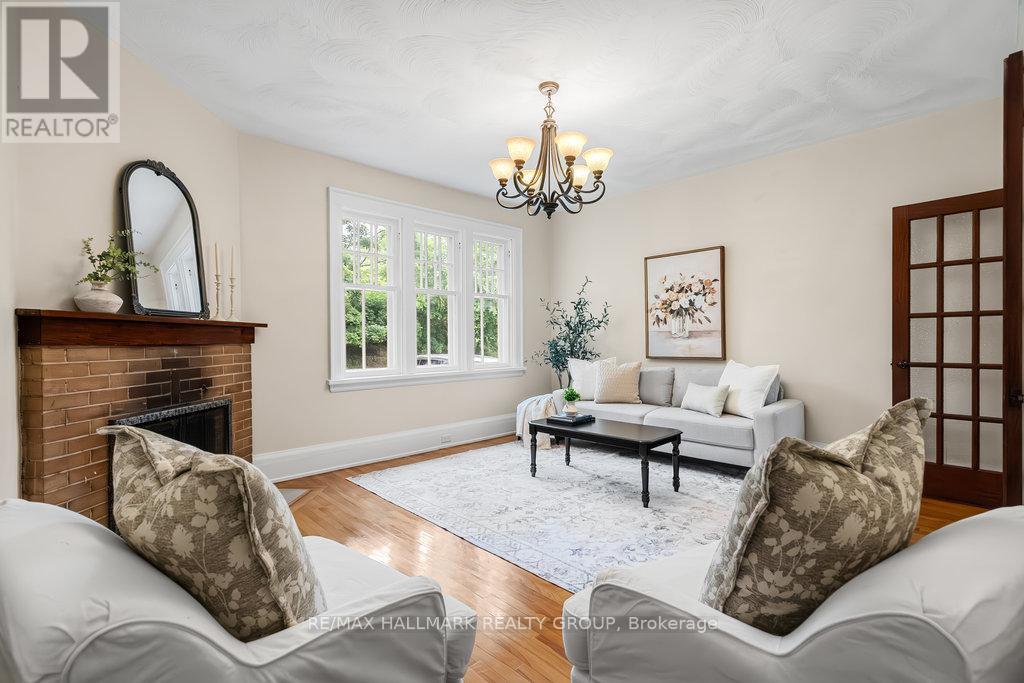 386-388 First Avenue, Ottawa, Ontario  K1S 2H1 - Photo 5 - X12816362