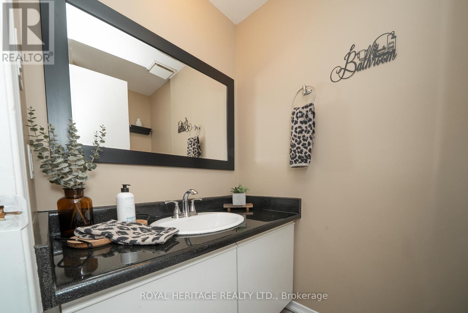 49 Browning Trail, Barrie, Ontario  L4N 5A5 - Photo 13 - S12949122