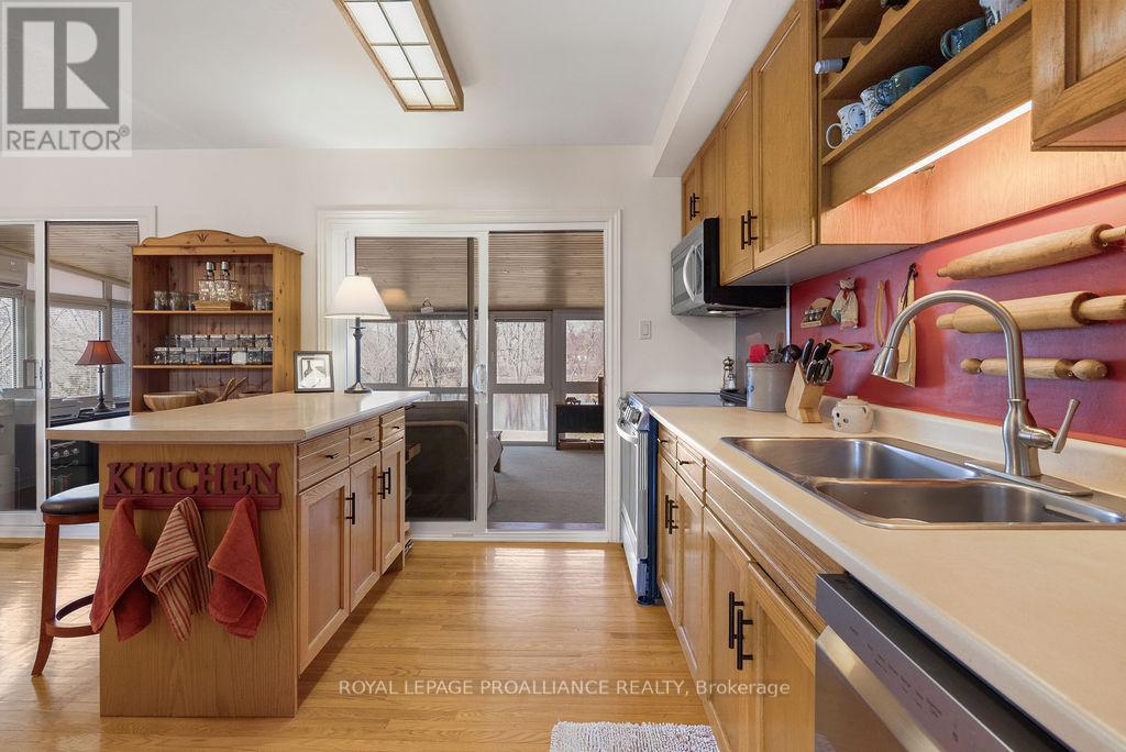 38 Greenfield Park, Belleville, Ontario  K0K 1V0 - Photo 14 - X12949144