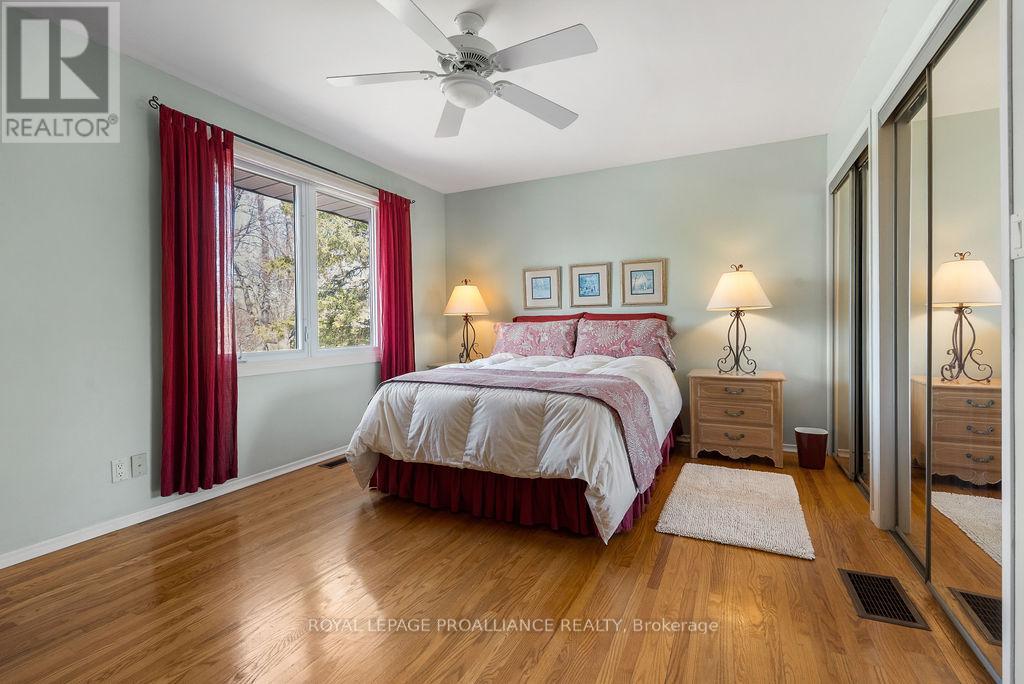 38 Greenfield Park, Belleville, Ontario  K0K 1V0 - Photo 18 - X12949144