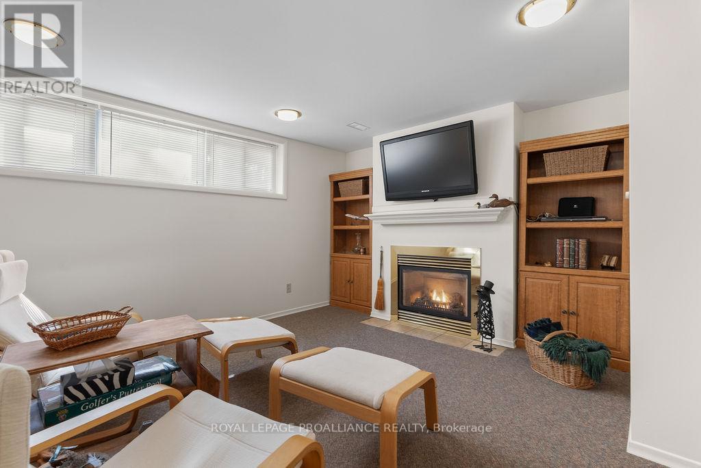 38 Greenfield Park, Belleville, Ontario  K0K 1V0 - Photo 28 - X12949144