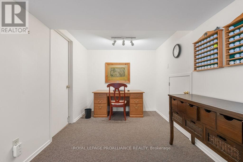 38 Greenfield Park, Belleville, Ontario  K0K 1V0 - Photo 32 - X12949144