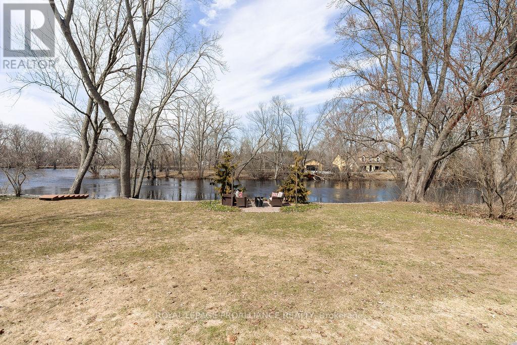 38 Greenfield Park, Belleville, Ontario  K0K 1V0 - Photo 36 - X12949144