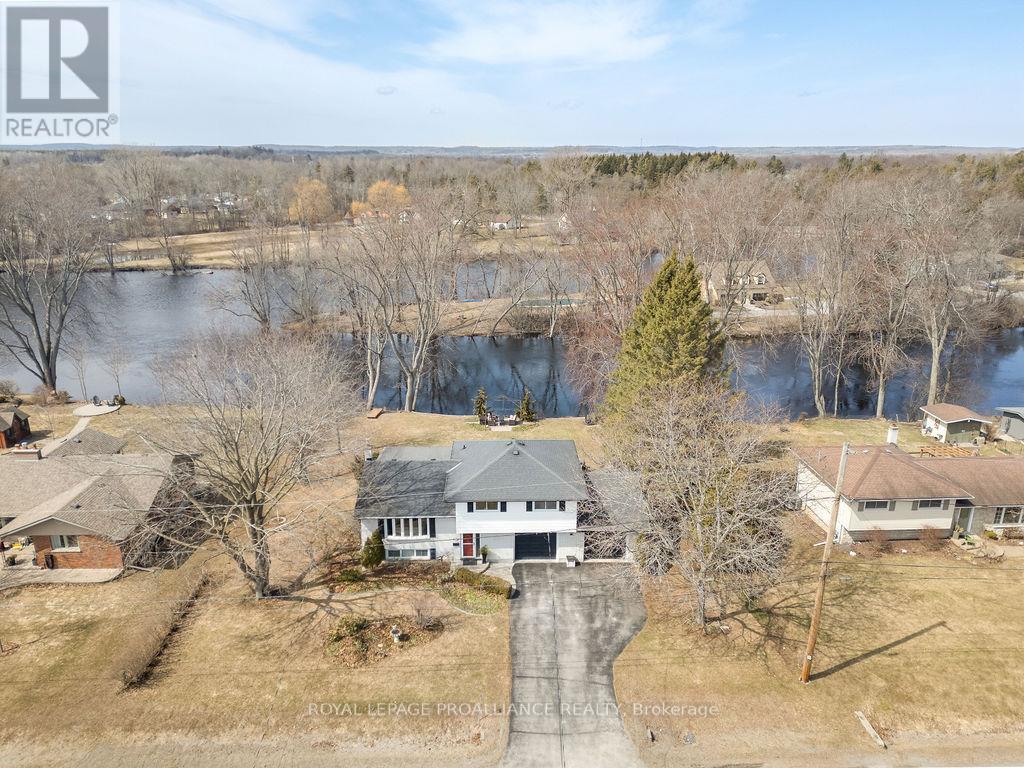 38 Greenfield Park, Belleville, Ontario  K0K 1V0 - Photo 4 - X12949144