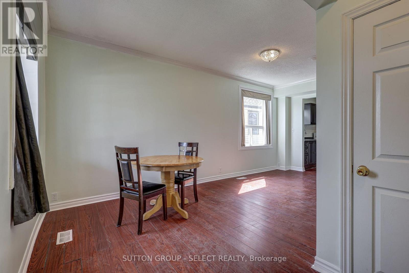 471 Burbrook Place, London East, Ontario  N5W 4B5 - Photo 6 - X12949124