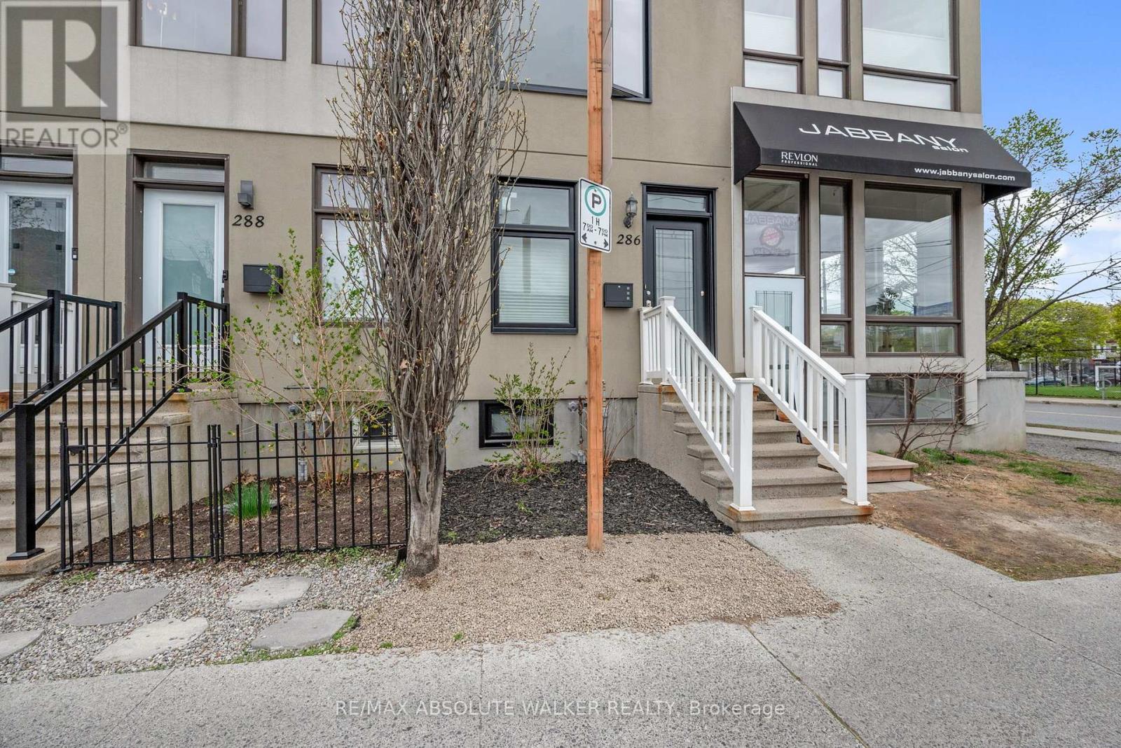 286 Cambridge Street Avenue N, Ottawa, Ontario  K1R 6X5 - Photo 3 - X12949132