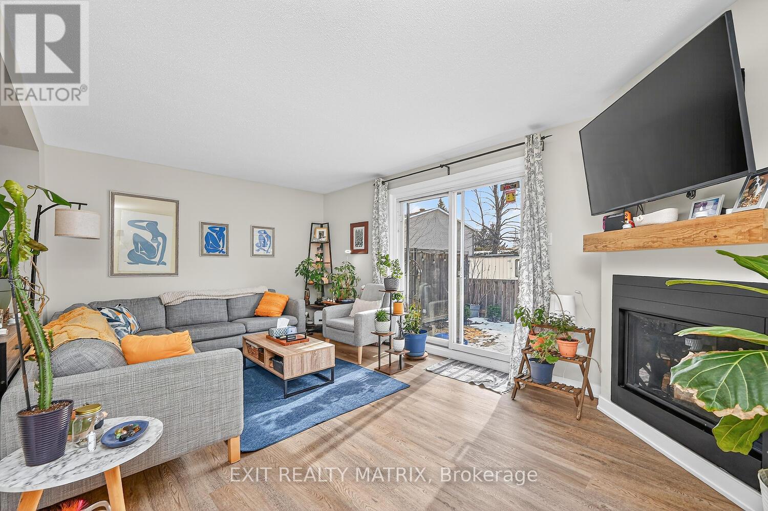 F - 1777 Lamoureux Drive, Ottawa, Ontario  K1E 2N5 - Photo 3 - X12949160