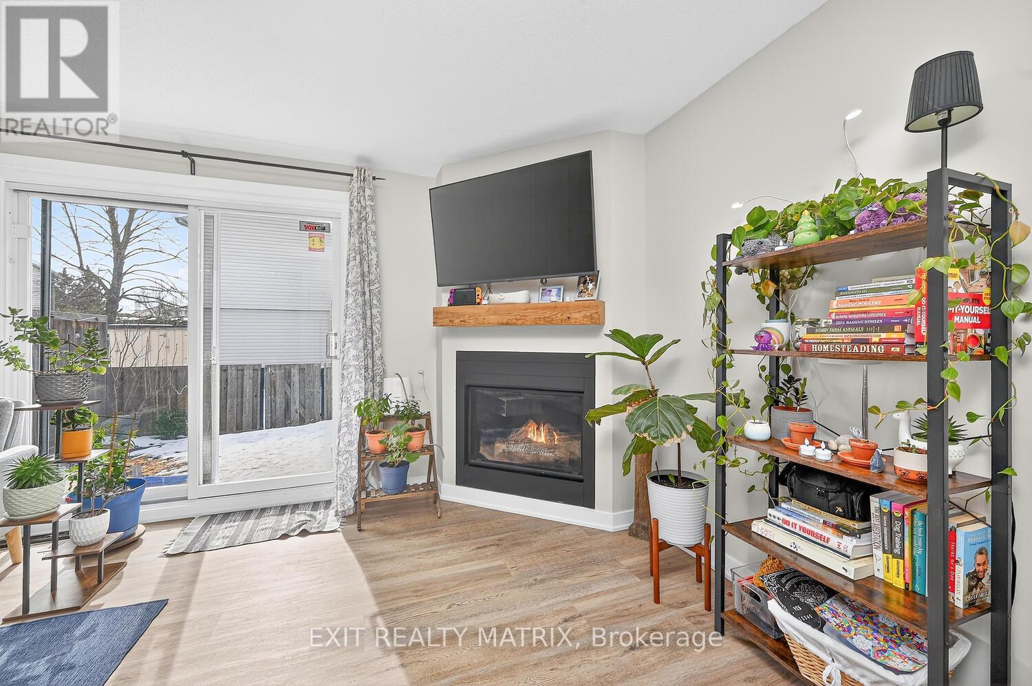 F - 1777 Lamoureux Drive, Ottawa, Ontario  K1E 2N5 - Photo 6 - X12949160