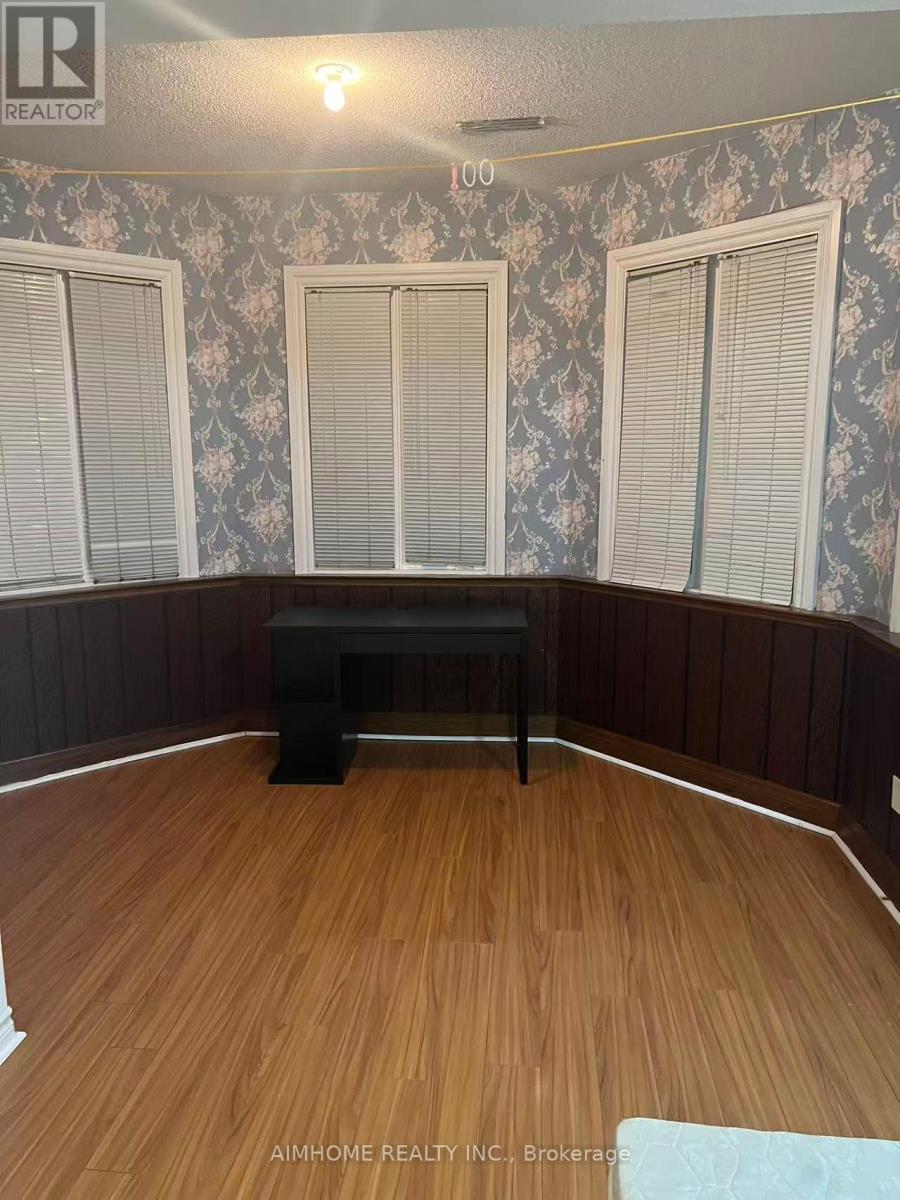 Unit1 - 35 Mcdairmid Road, Toronto, Ontario  M1S 1Z5 - Photo 3 - E12949126