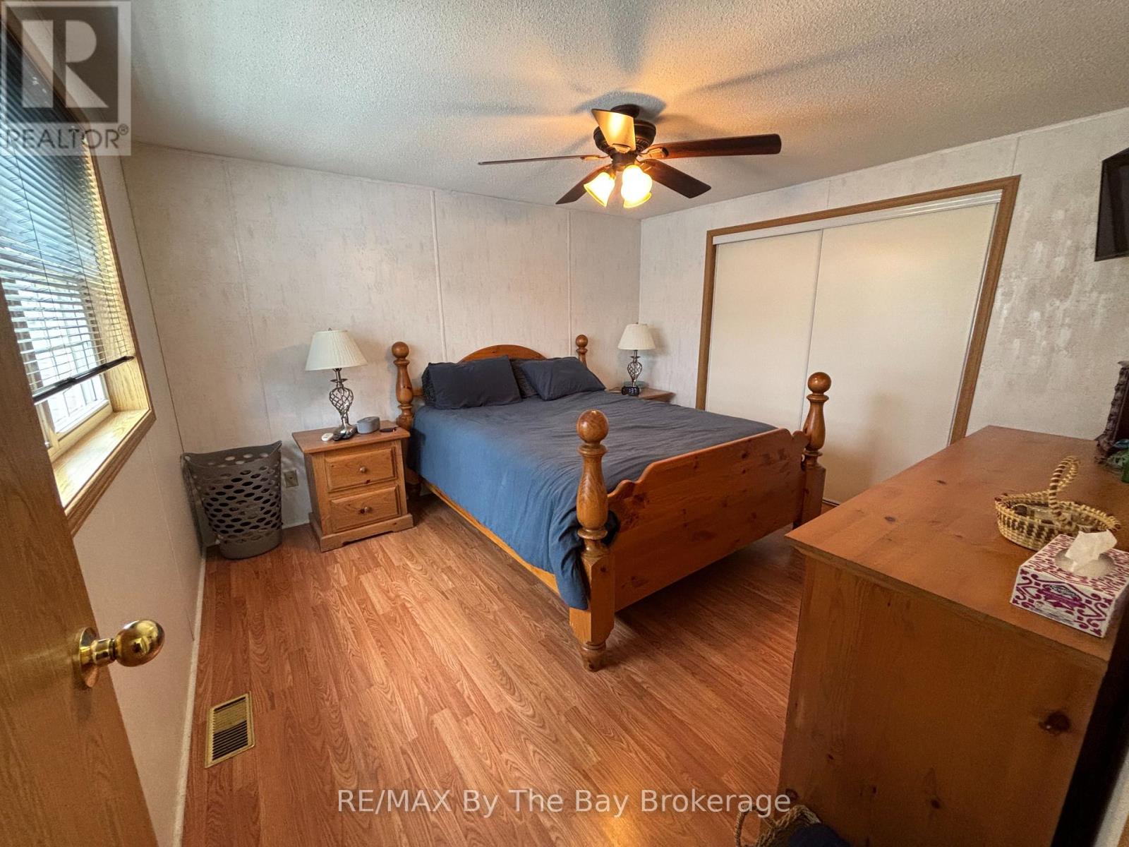 4117 Elaine Street, Severn, Ontario  L3V 6H4 - Photo 13 - S12949136