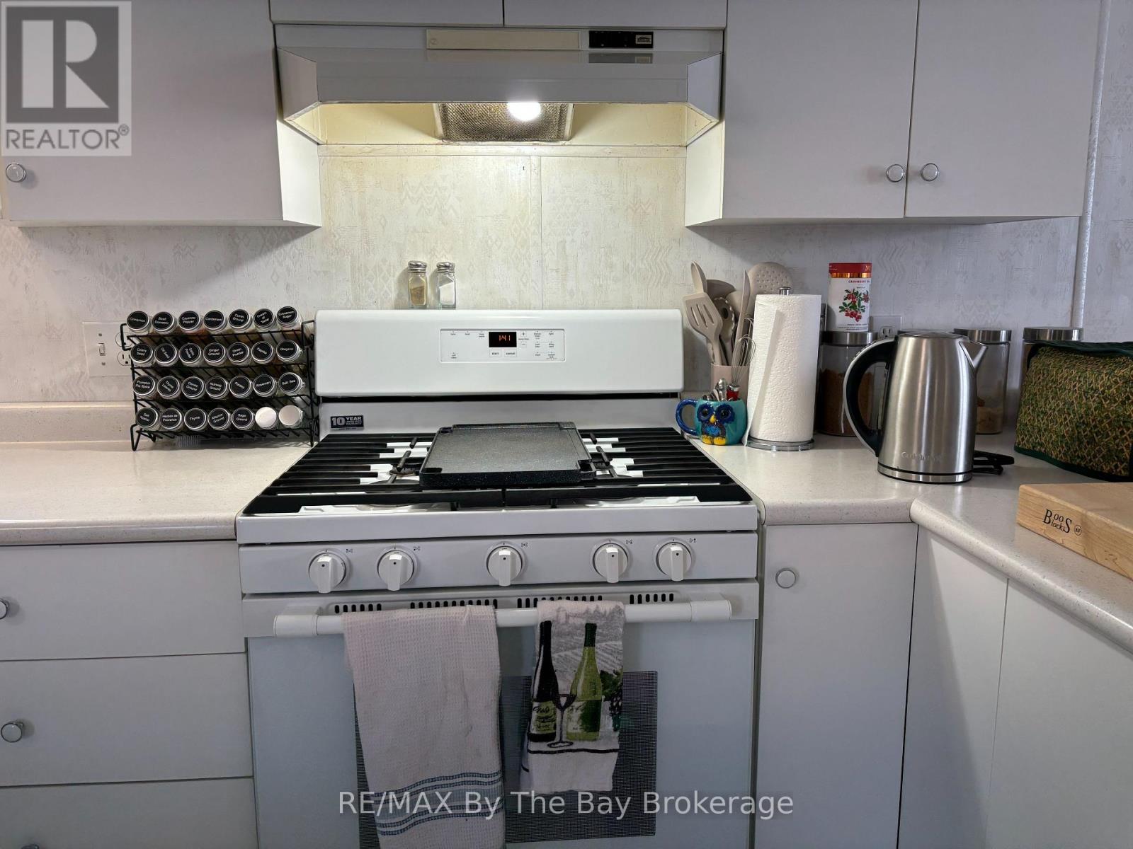 4117 Elaine Street, Severn, Ontario  L3V 6H4 - Photo 7 - S12949136