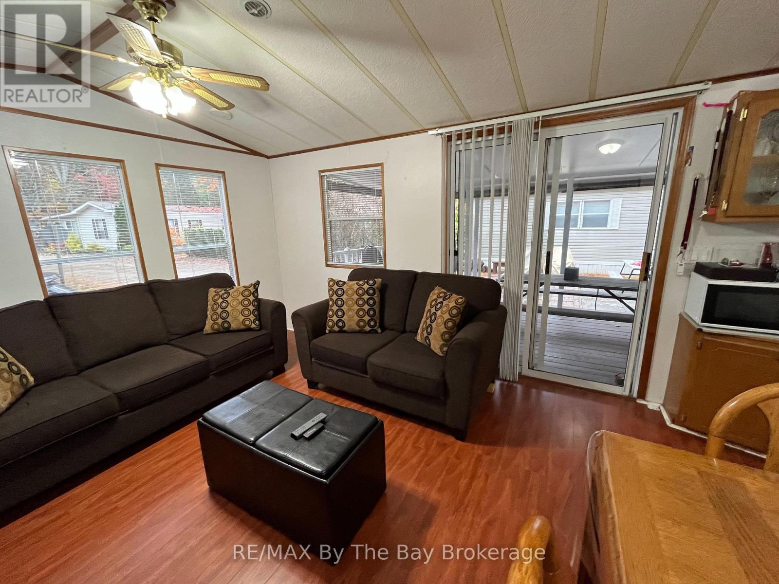 68 - 85 Theme Park Drive, Wasaga Beach, Ontario  L9Z 1X7 - Photo 26 - S12949138