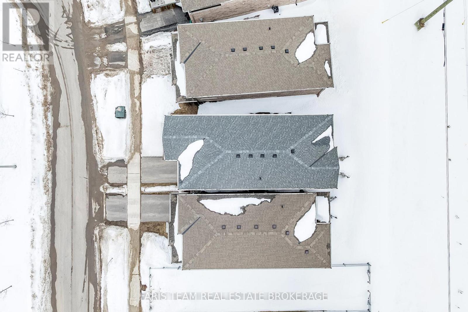 27 Harvest Crescent, Barrie, Ontario  L9J 0T3 - Photo 37 - S12949176