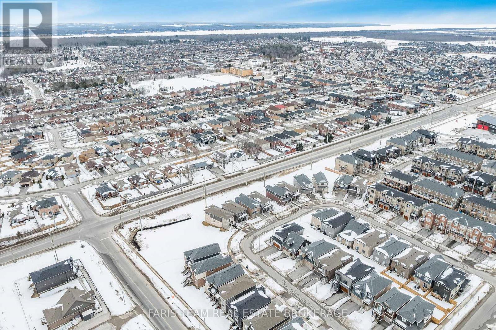 27 Harvest Crescent, Barrie, Ontario  L9J 0T3 - Photo 38 - S12949176