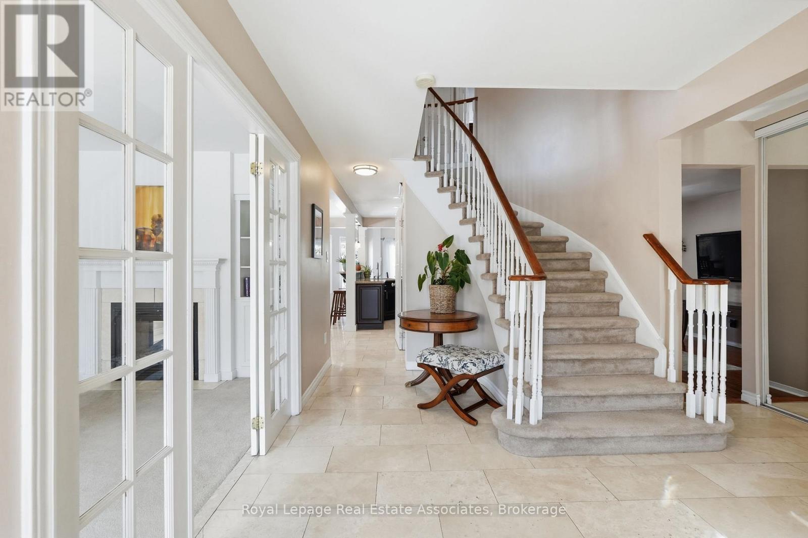 3173 Spring Creek Crescent, Mississauga, Ontario  L5N 4S2 - Photo 4 - W12947238