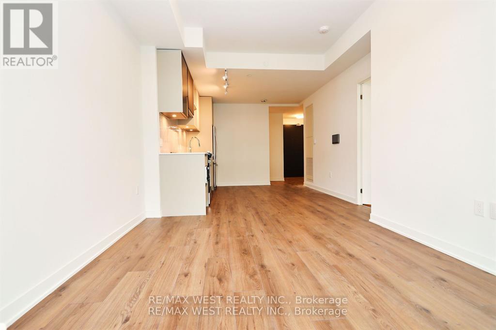 822 - 395 Dundas Street W, Oakville, Ontario  L6M 5R8 - Photo 8 - W12830532