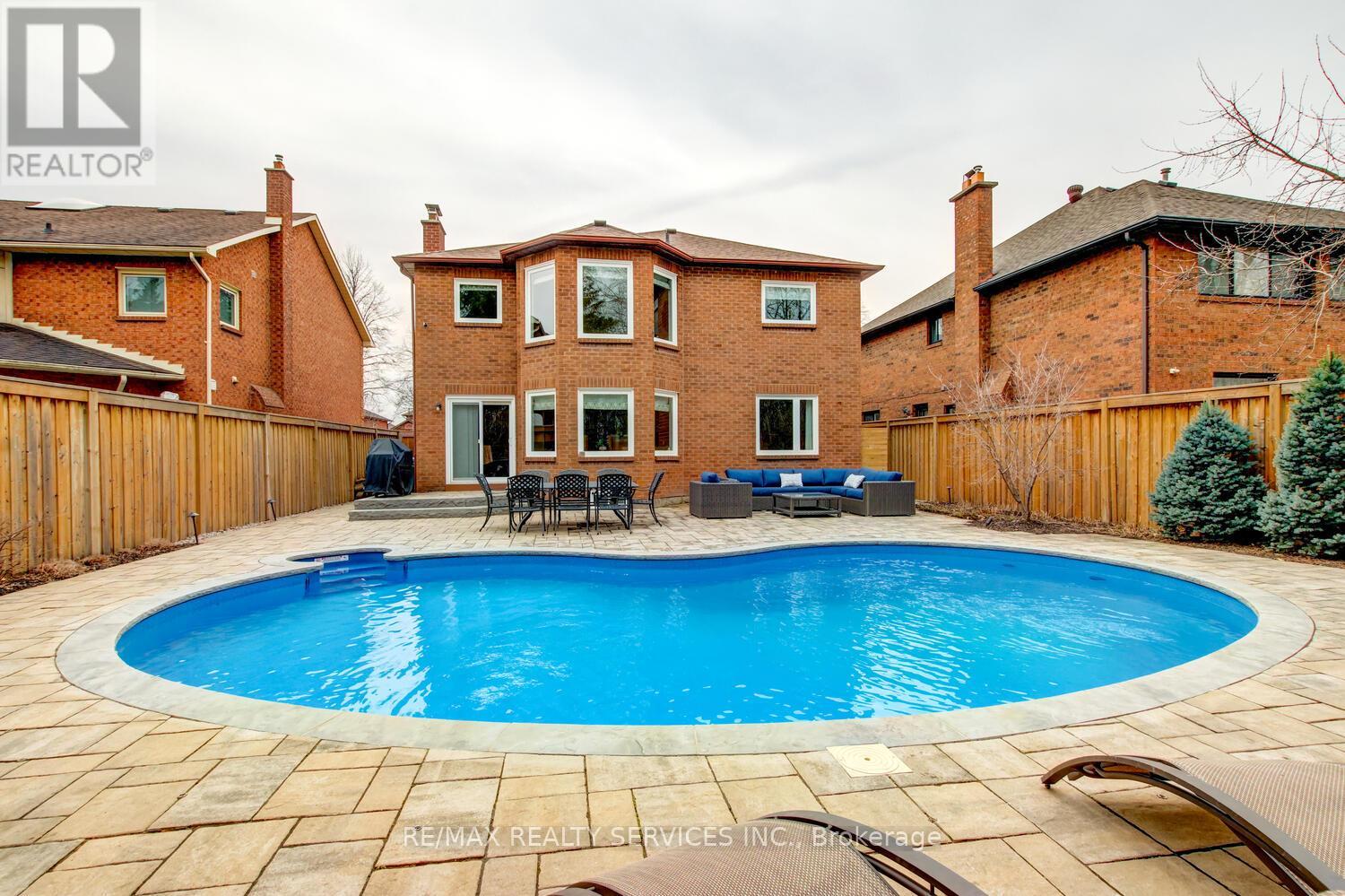 28 Chickadee Crescent, Brampton, Ontario  L6Z 3L2 - Photo 42 - W12949130