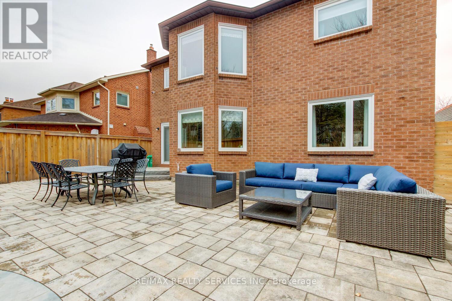 28 Chickadee Crescent, Brampton, Ontario  L6Z 3L2 - Photo 43 - W12949130