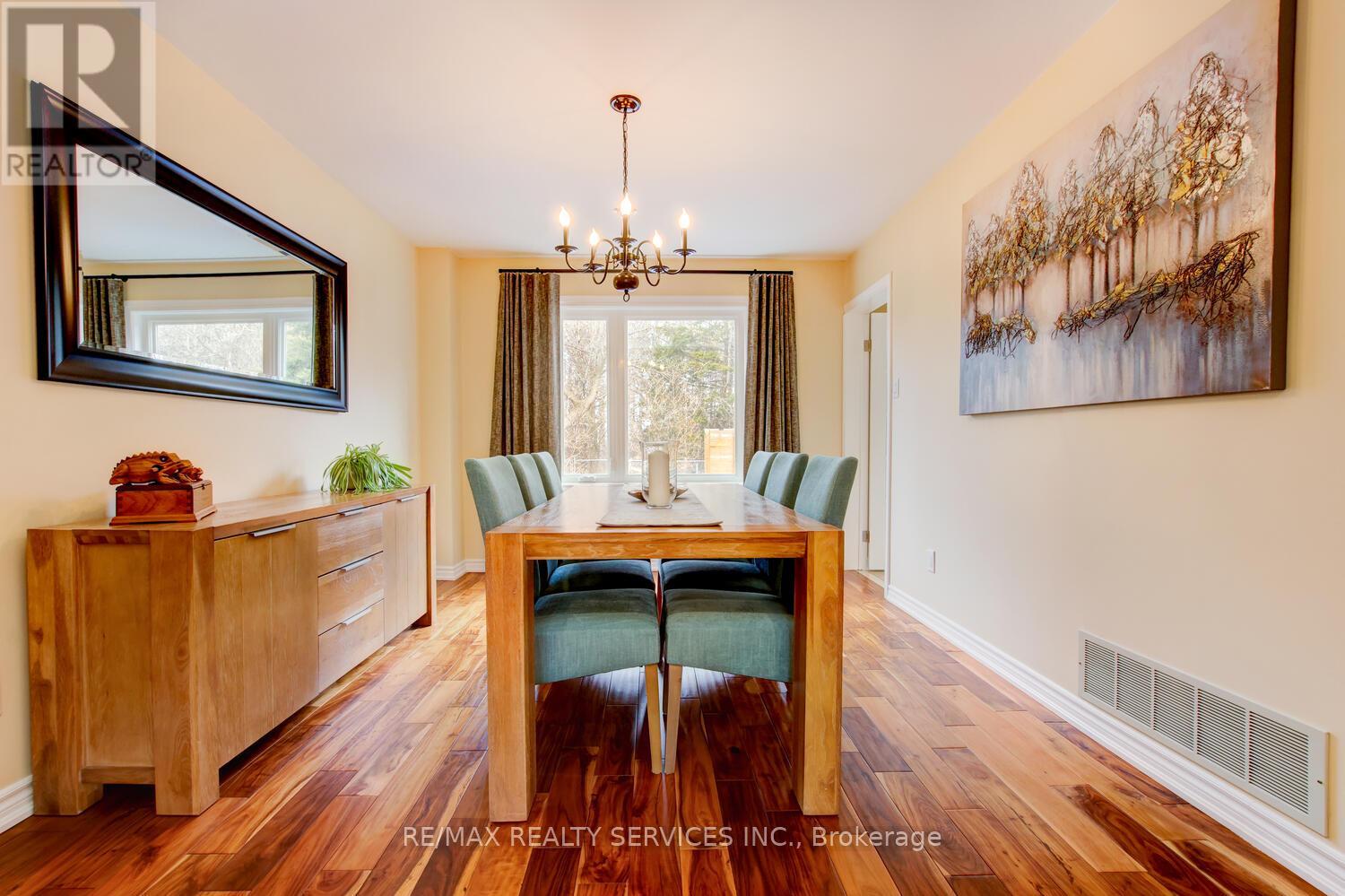 28 Chickadee Crescent, Brampton, Ontario  L6Z 3L2 - Photo 6 - W12949130