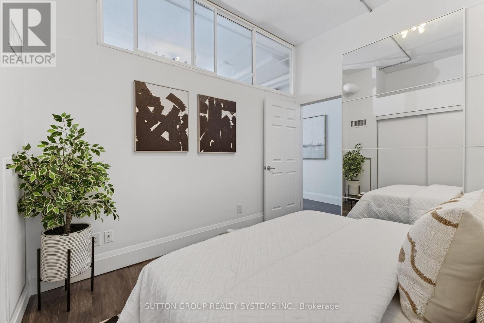 211 - 2 Fieldway Road, Toronto, Ontario  M8Z 0B9 - Photo 25 - W12949170