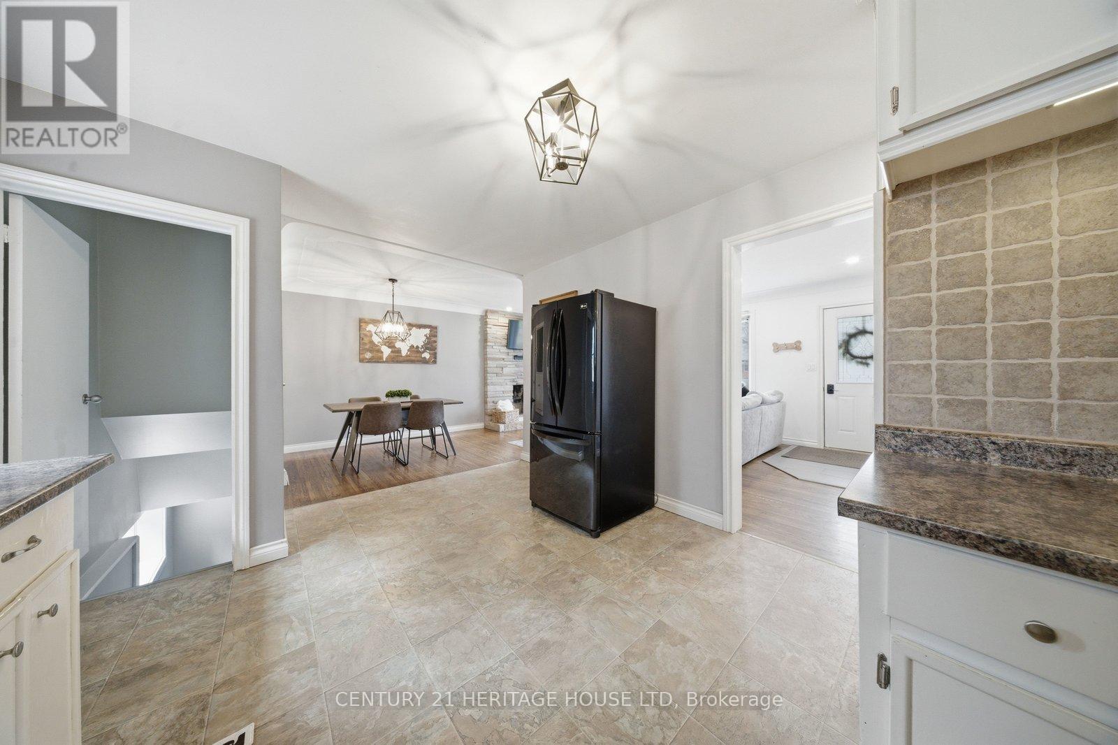 12 Stewart Drive, Brant, Ontario  N0E 1A0 - Photo 14 - X12949146