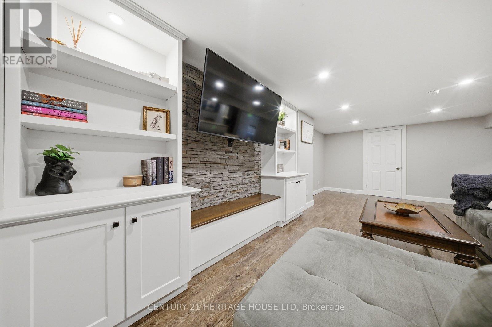 12 Stewart Drive, Brant, Ontario  N0E 1A0 - Photo 26 - X12949146