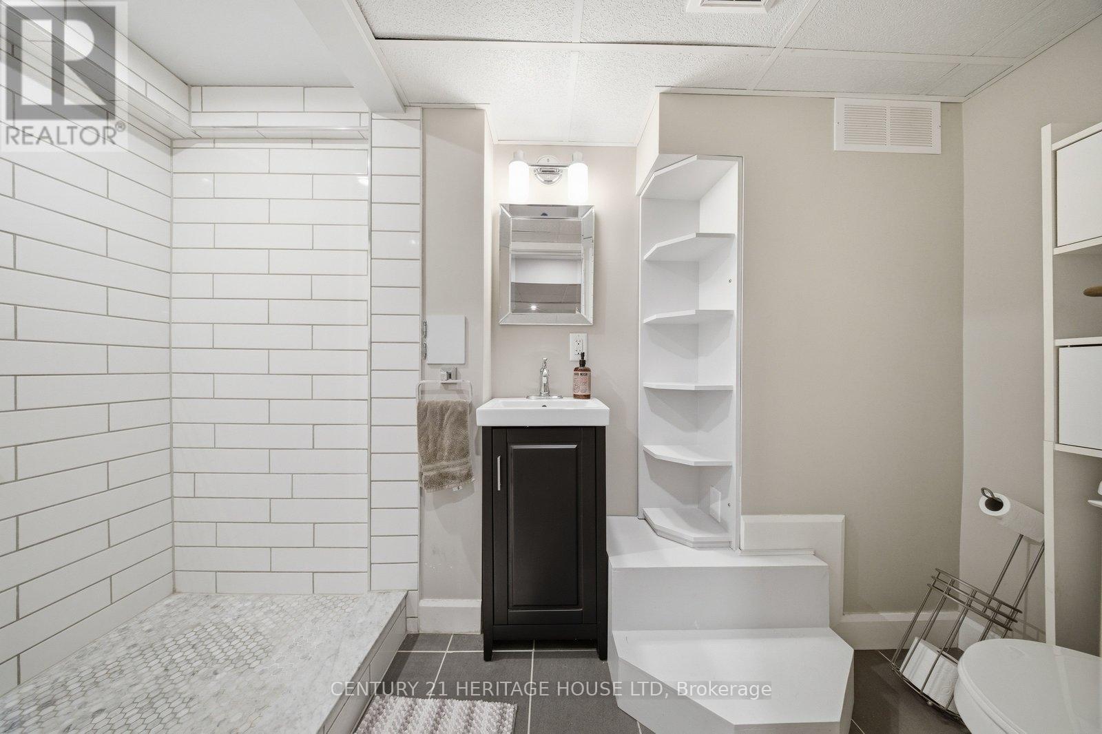 12 Stewart Drive, Brant, Ontario  N0E 1A0 - Photo 28 - X12949146