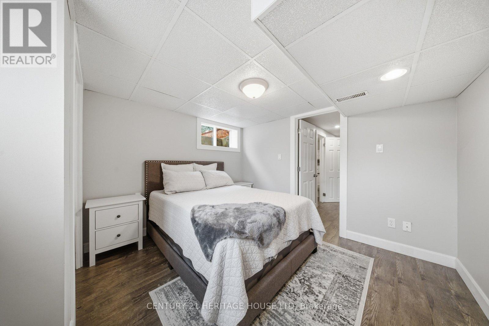 12 Stewart Drive, Brant, Ontario  N0E 1A0 - Photo 30 - X12949146