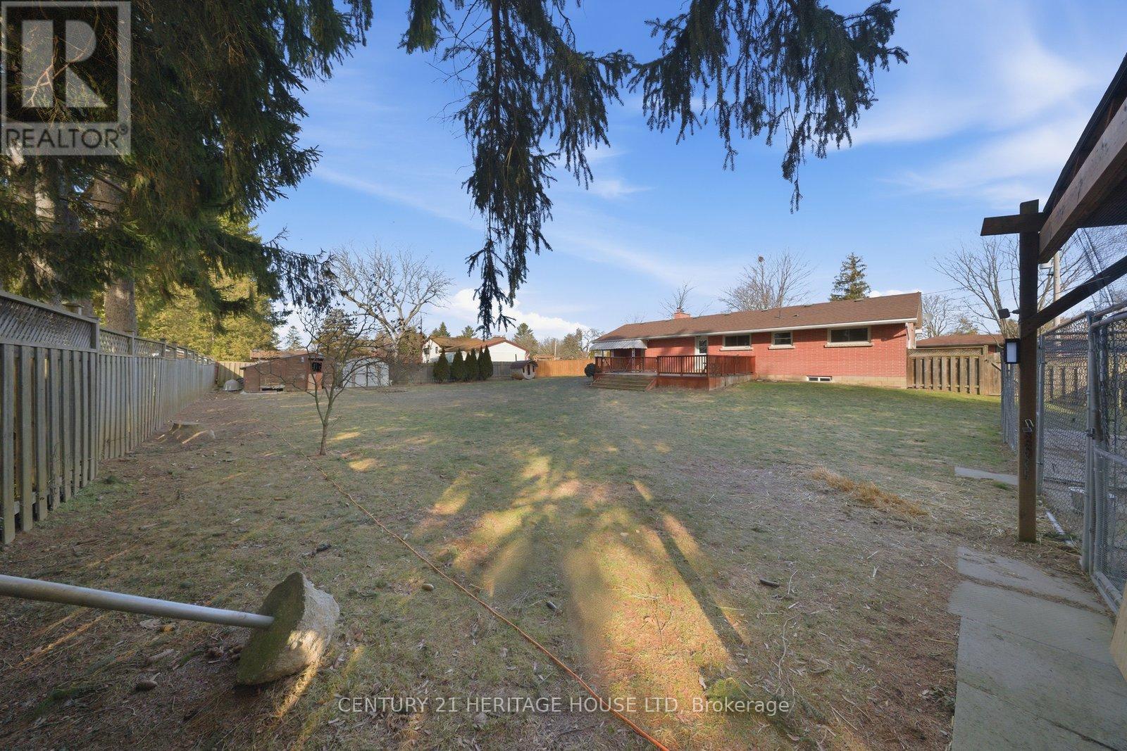 12 Stewart Drive, Brant, Ontario  N0E 1A0 - Photo 40 - X12949146