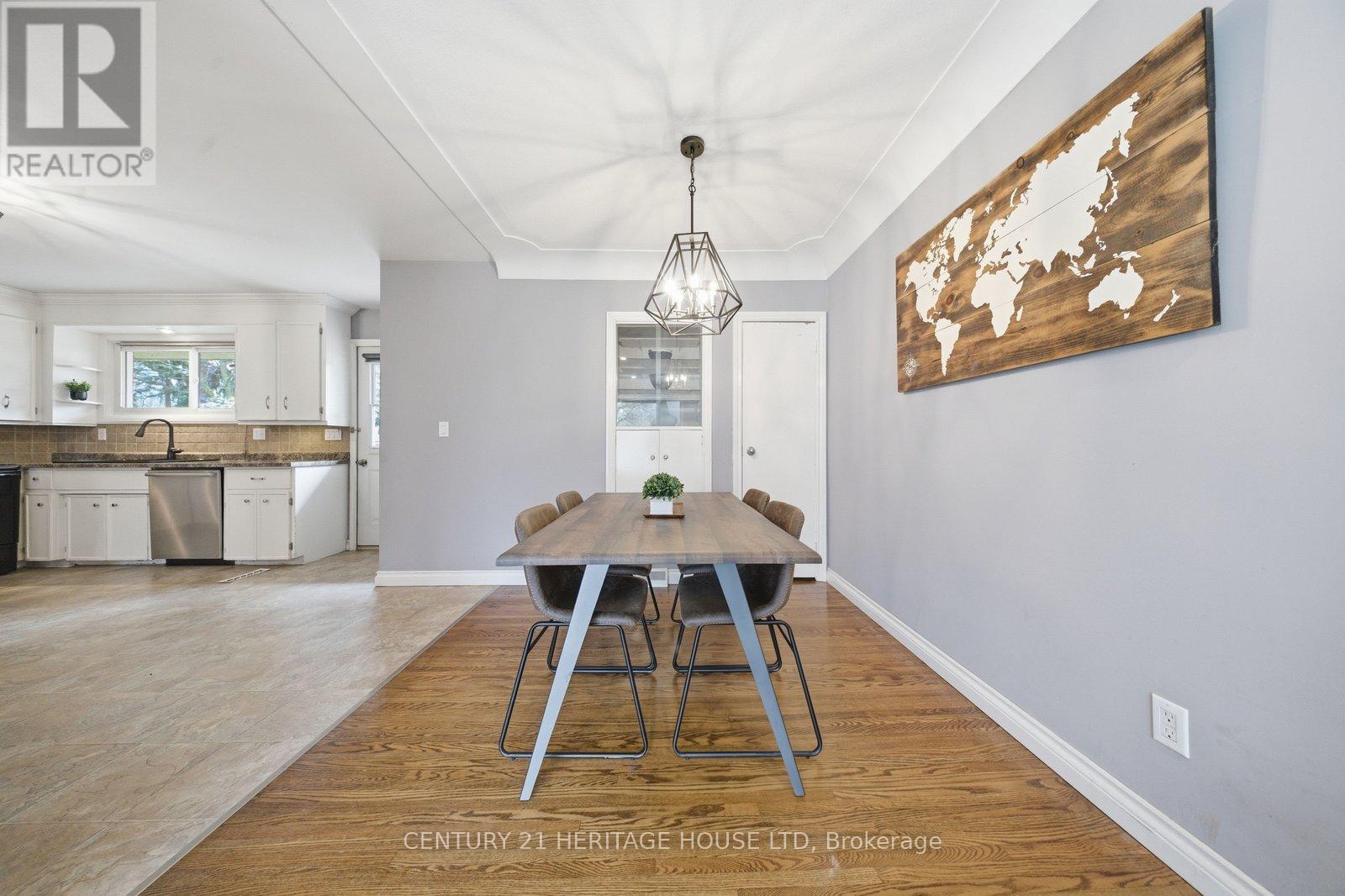 12 Stewart Drive, Brant, Ontario  N0E 1A0 - Photo 9 - X12949146