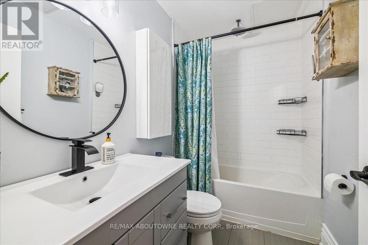 110 - 200 Stinson Street, Hamilton, Ontario  L8N 4J5 - Photo 11 - X12949168