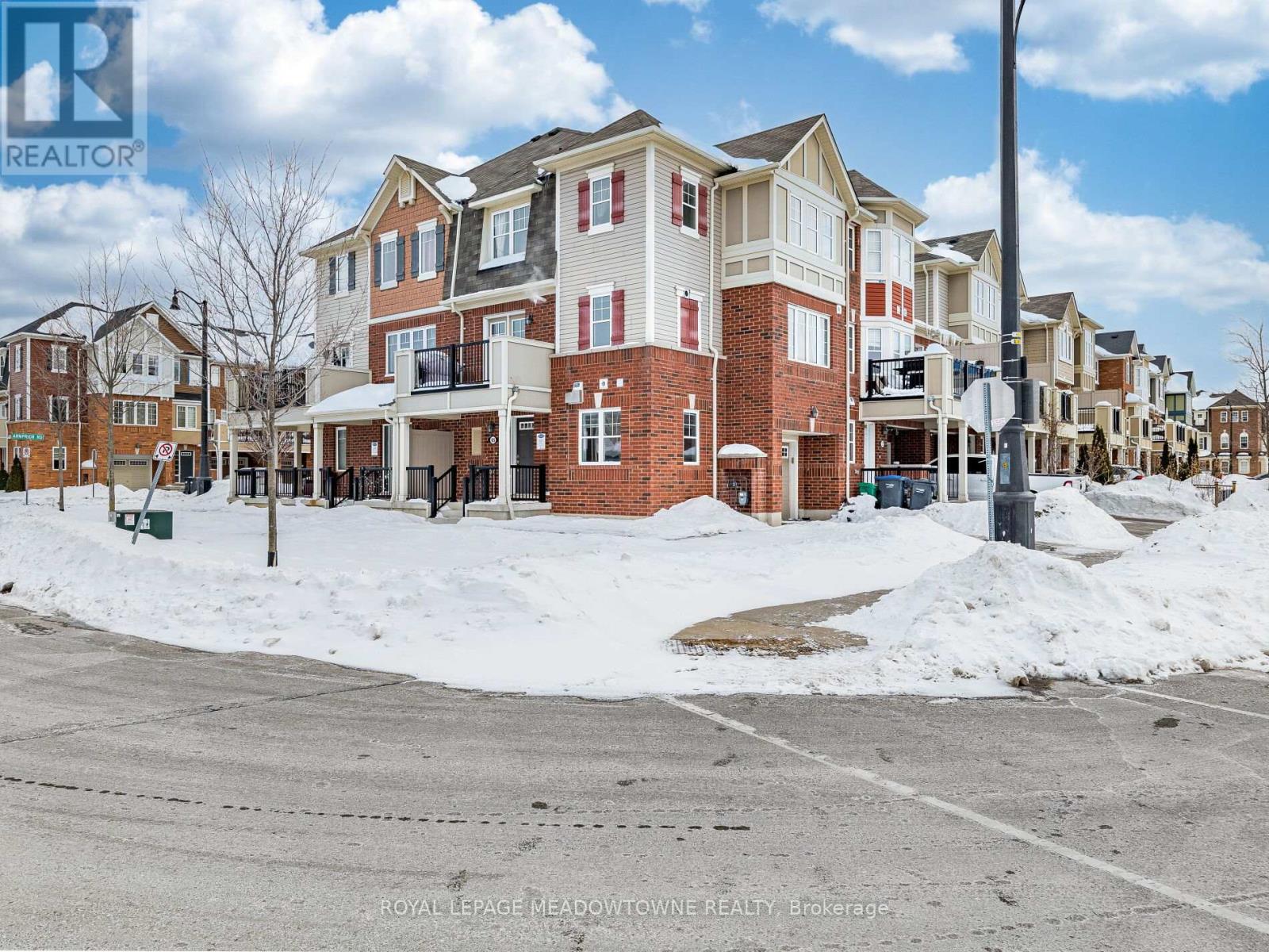 65 Aylesbury Drive, Brampton, Ontario  L7A 0V8 - Photo 2 - W12908920