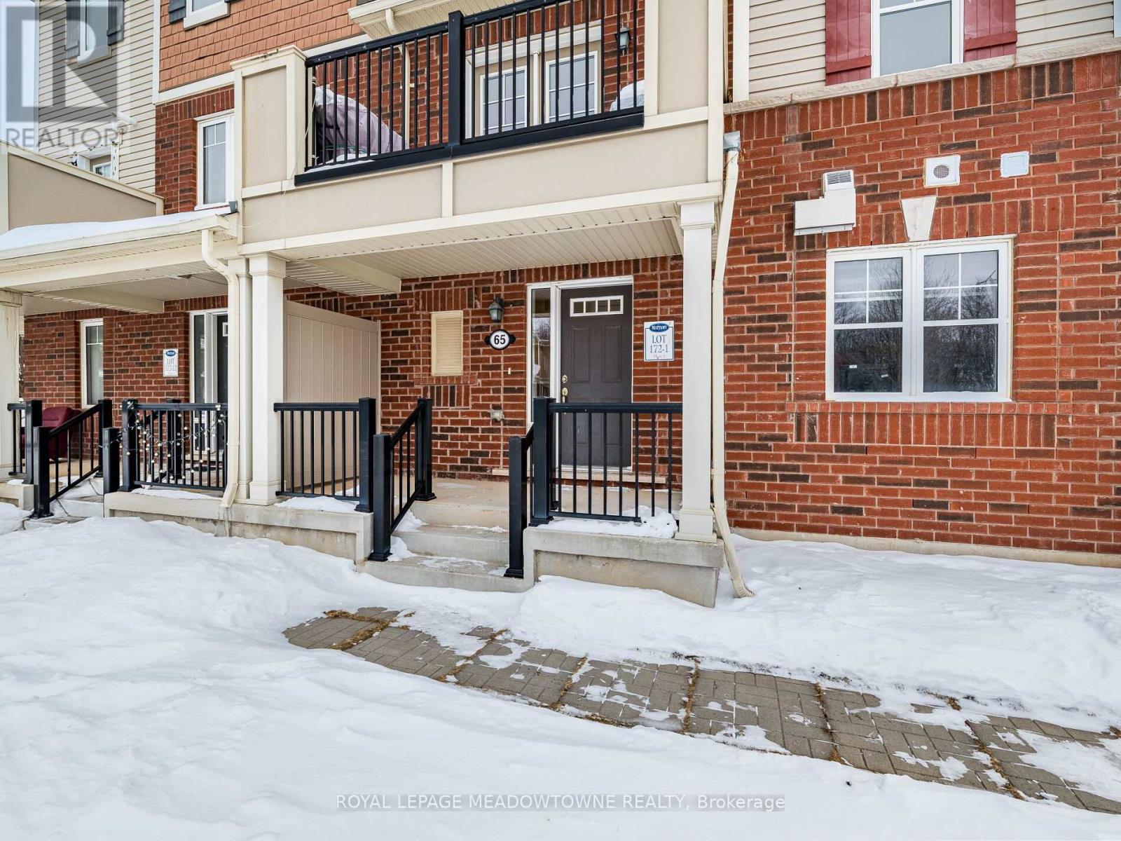 65 Aylesbury Drive, Brampton, Ontario  L7A 0V8 - Photo 9 - W12908920