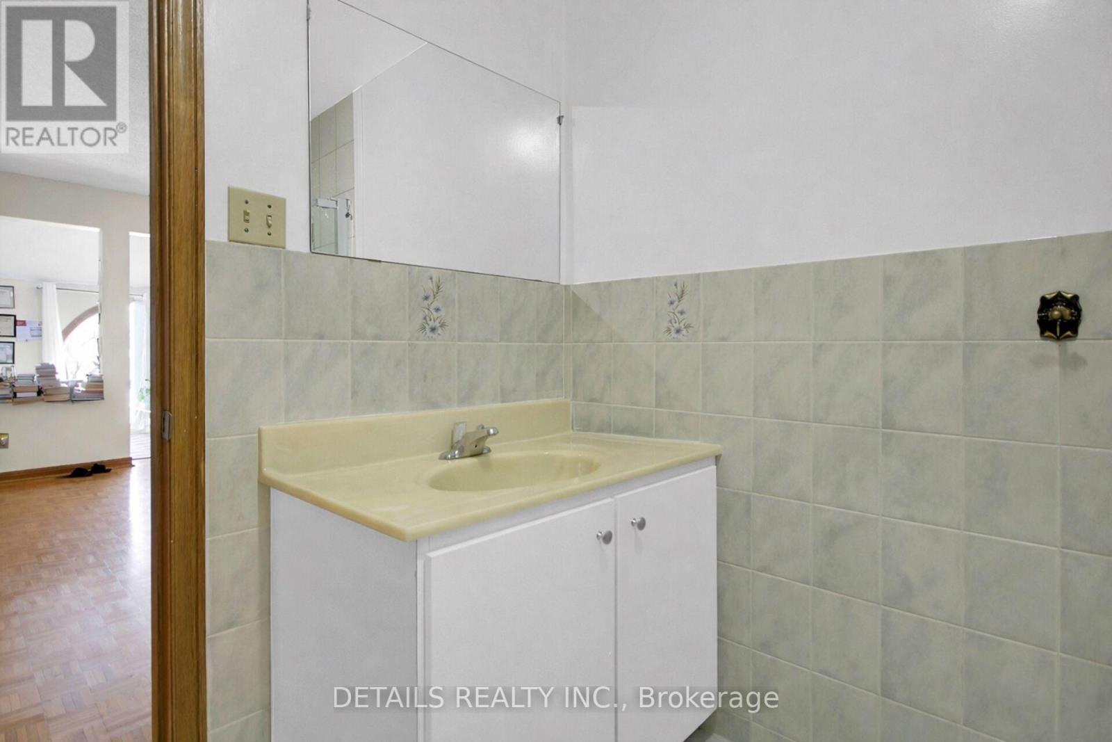 2876 Tresa Court, Ottawa, Ontario  K1T 2H1 - Photo 21 - X12948586