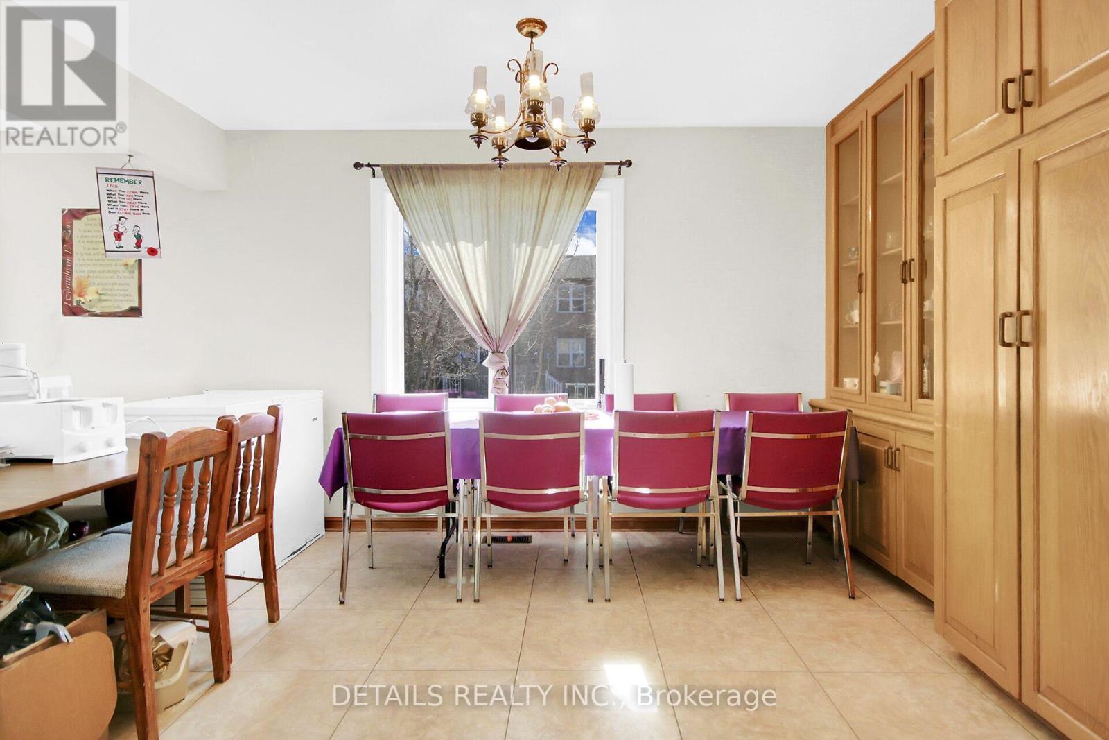 2876 Tresa Court, Ottawa, Ontario  K1T 2H1 - Photo 9 - X12948586