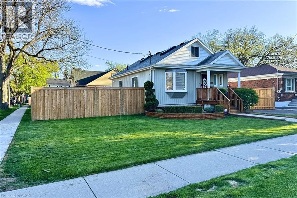 303 Nelson Street, Brantford, Ontario  N3S 4C9 - Photo 3 - 40815061