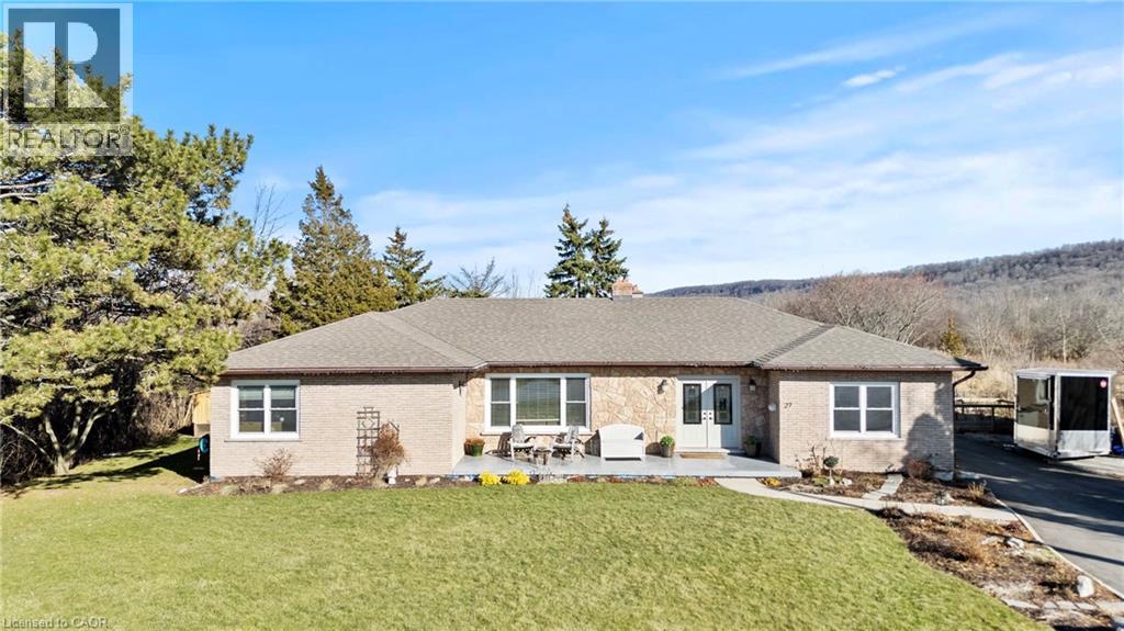 27 Cline Mountain Road S, Grimsby, Ontario  L3M 4B4 - Photo 2 - 40816028