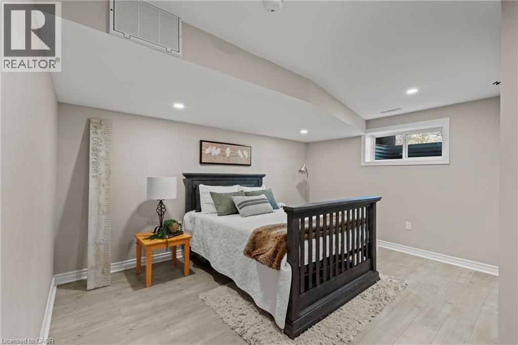 27 Cline Mountain Road S, Grimsby, Ontario  L3M 4B4 - Photo 23 - 40816028