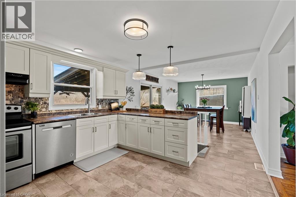 27 Cline Mountain Road S, Grimsby, Ontario  L3M 4B4 - Photo 18 - 40816028