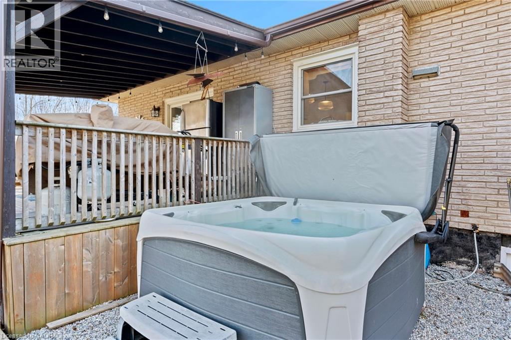 27 Cline Mountain Road S, Grimsby, Ontario  L3M 4B4 - Photo 30 - 40816028