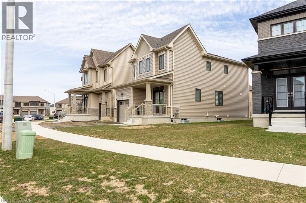 16 Brighton Lane, Thorold, Ontario  L2V 0B7 - Photo 3 - 40817122