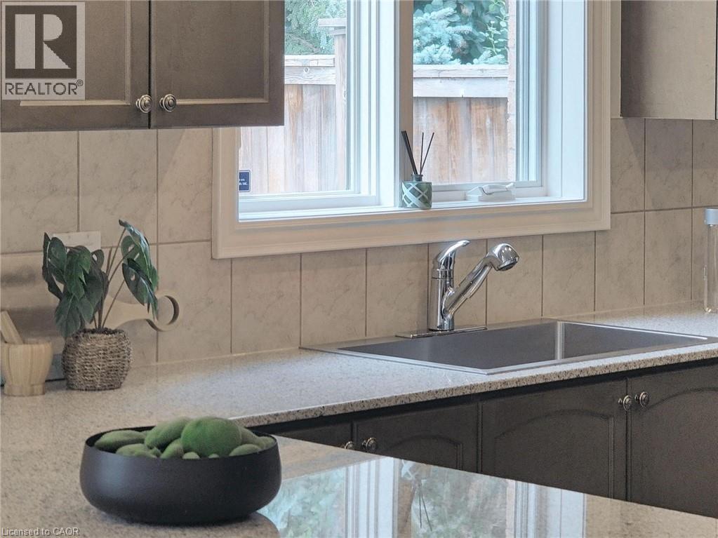 2238 Lyndhurst Drive, Oakville, Ontario  L6H 7V4 - Photo 19 - 40817114