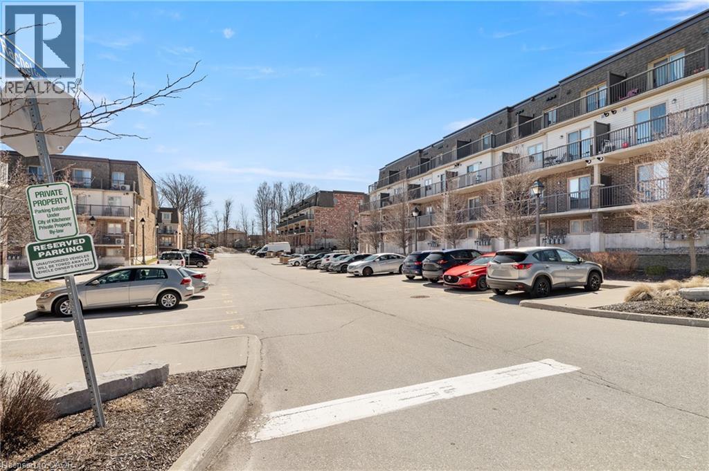 1684 Fischer Hallman Road Unit# D, Kitchener, Ontario  N2R 0H6 - Photo 3 - 40814839