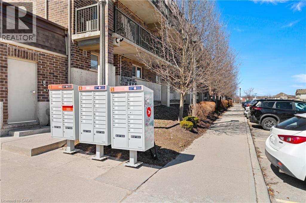 1684 Fischer Hallman Road Unit# D, Kitchener, Ontario  N2R 0H6 - Photo 8 - 40814839