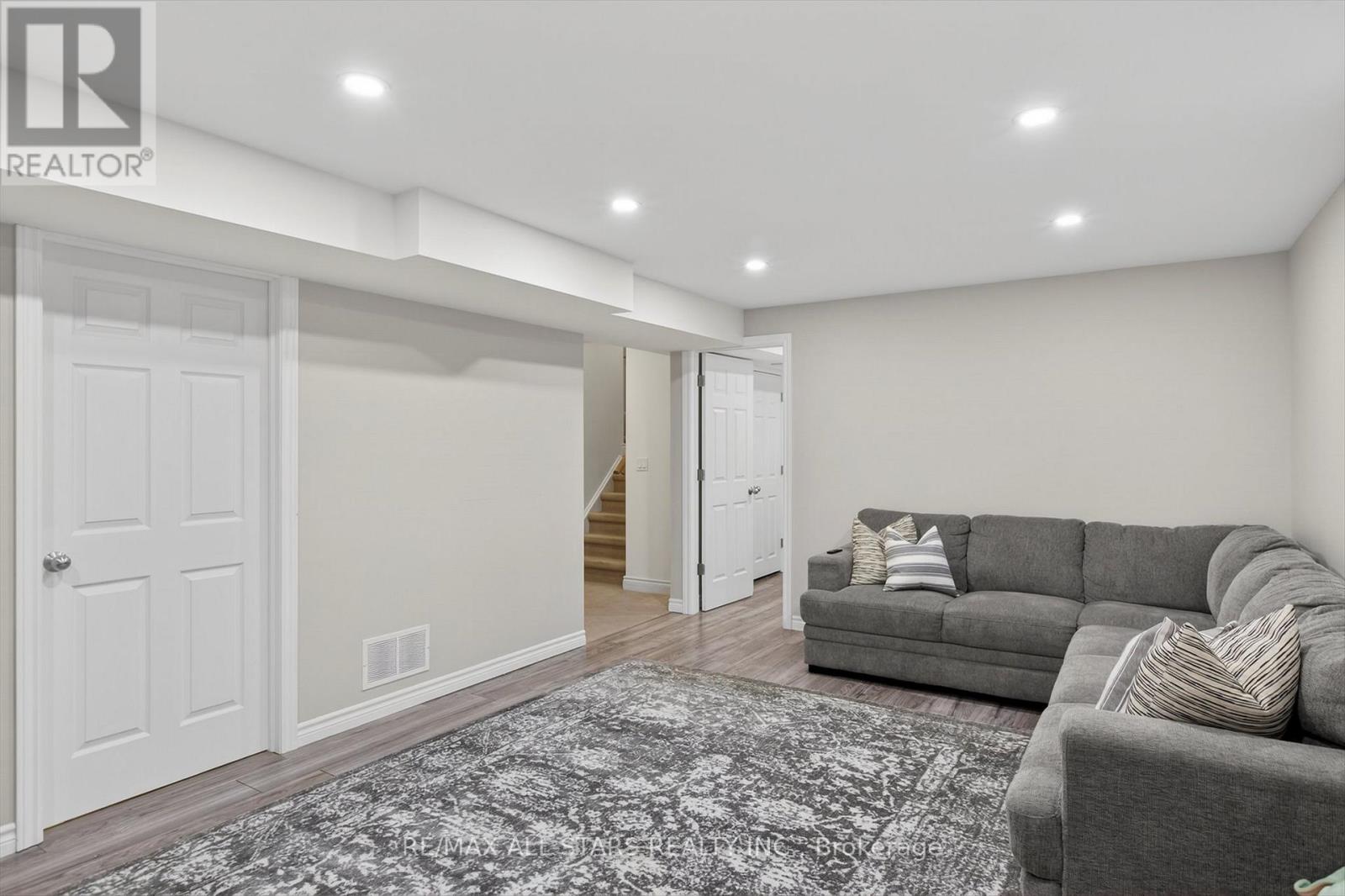 2 Lisbeth Crescent, Kawartha Lakes, Ontario  K9V 0C9 - Photo 30 - X12949252