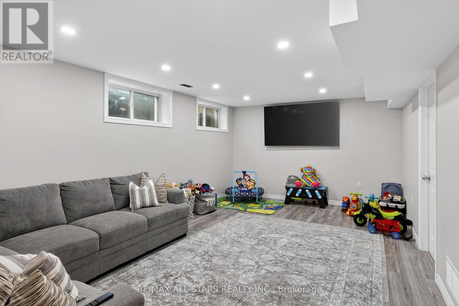 2 Lisbeth Crescent, Kawartha Lakes, Ontario  K9V 0C9 - Photo 31 - X12949252