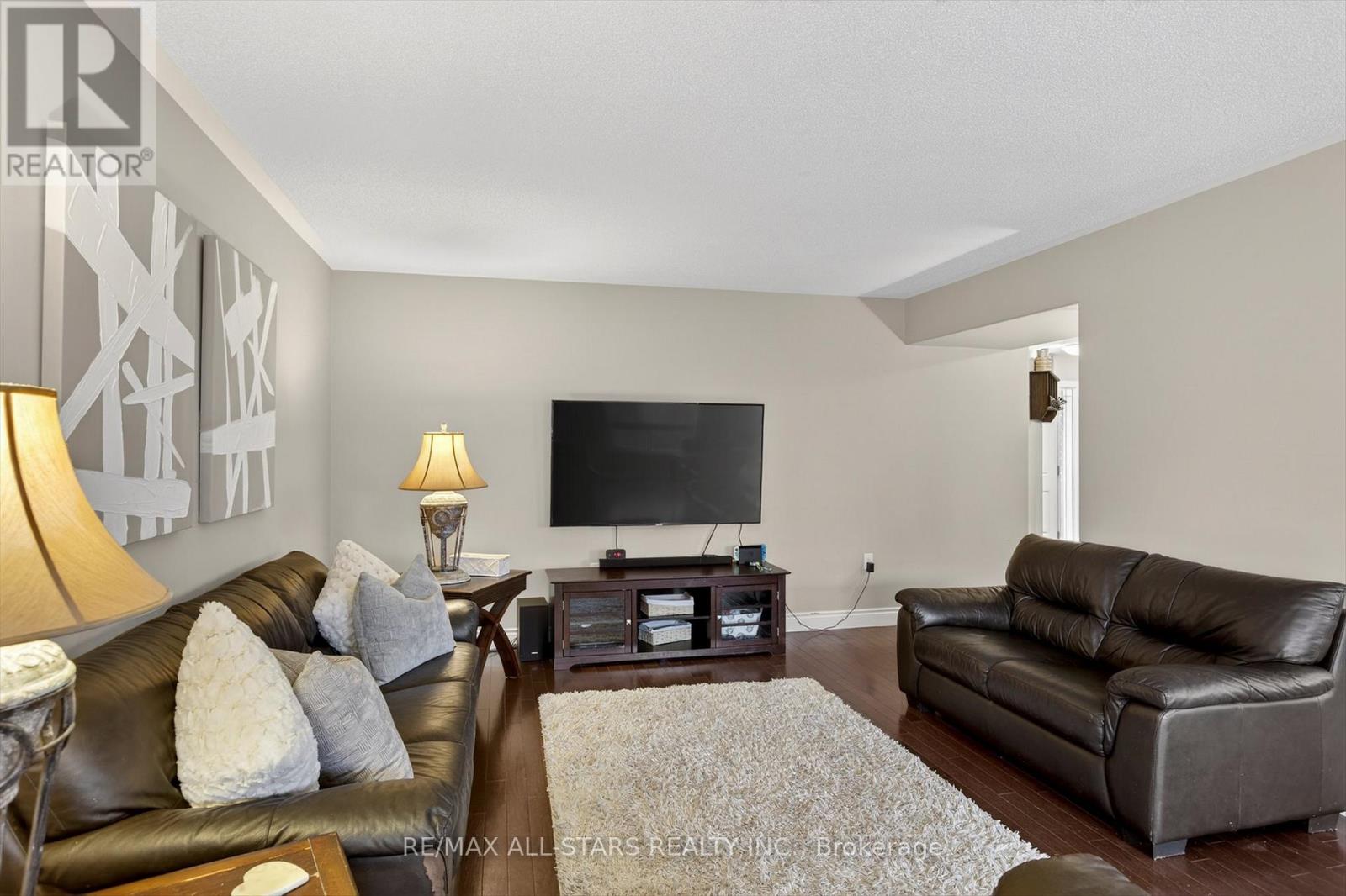 2 Lisbeth Crescent, Kawartha Lakes, Ontario  K9V 0C9 - Photo 7 - X12949252