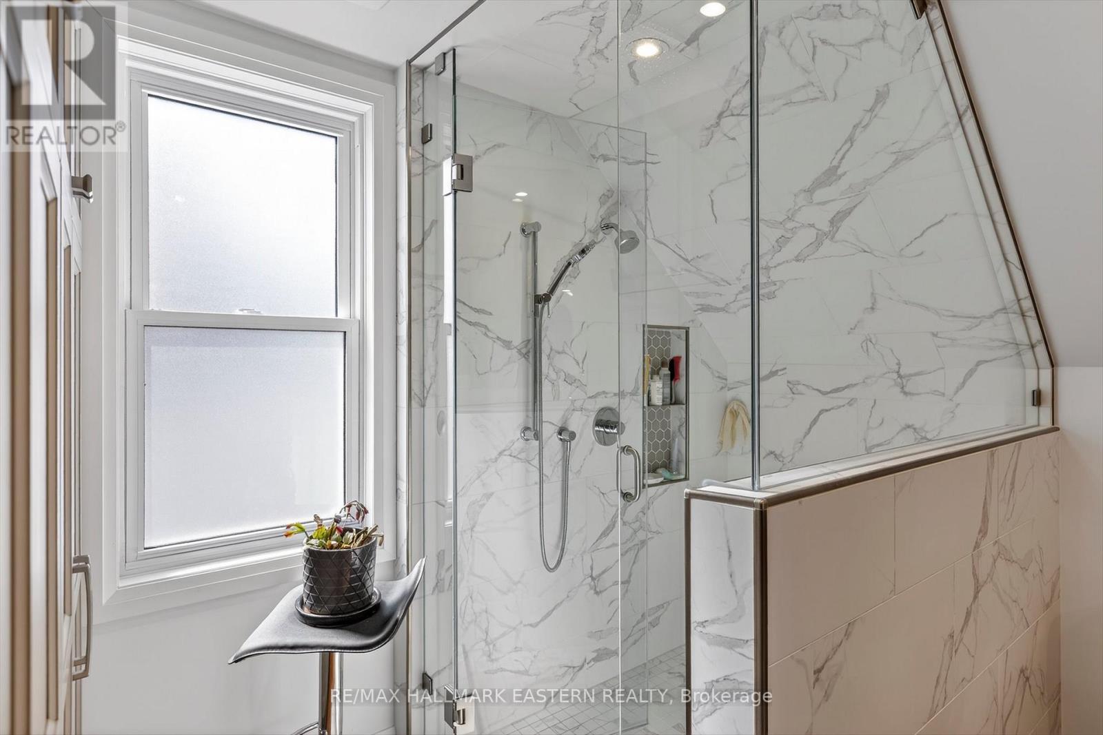 17 Margaret Avenue, Kawartha Lakes, Ontario  K9V 4E4 - Photo 26 - X12949382