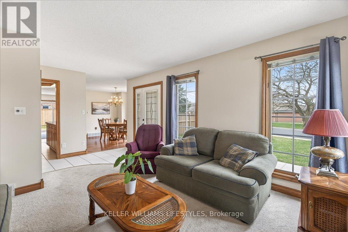 20 Treadwell Street, Aylmer, Ontario  N5H 3B5 - Photo 8 - X12949190