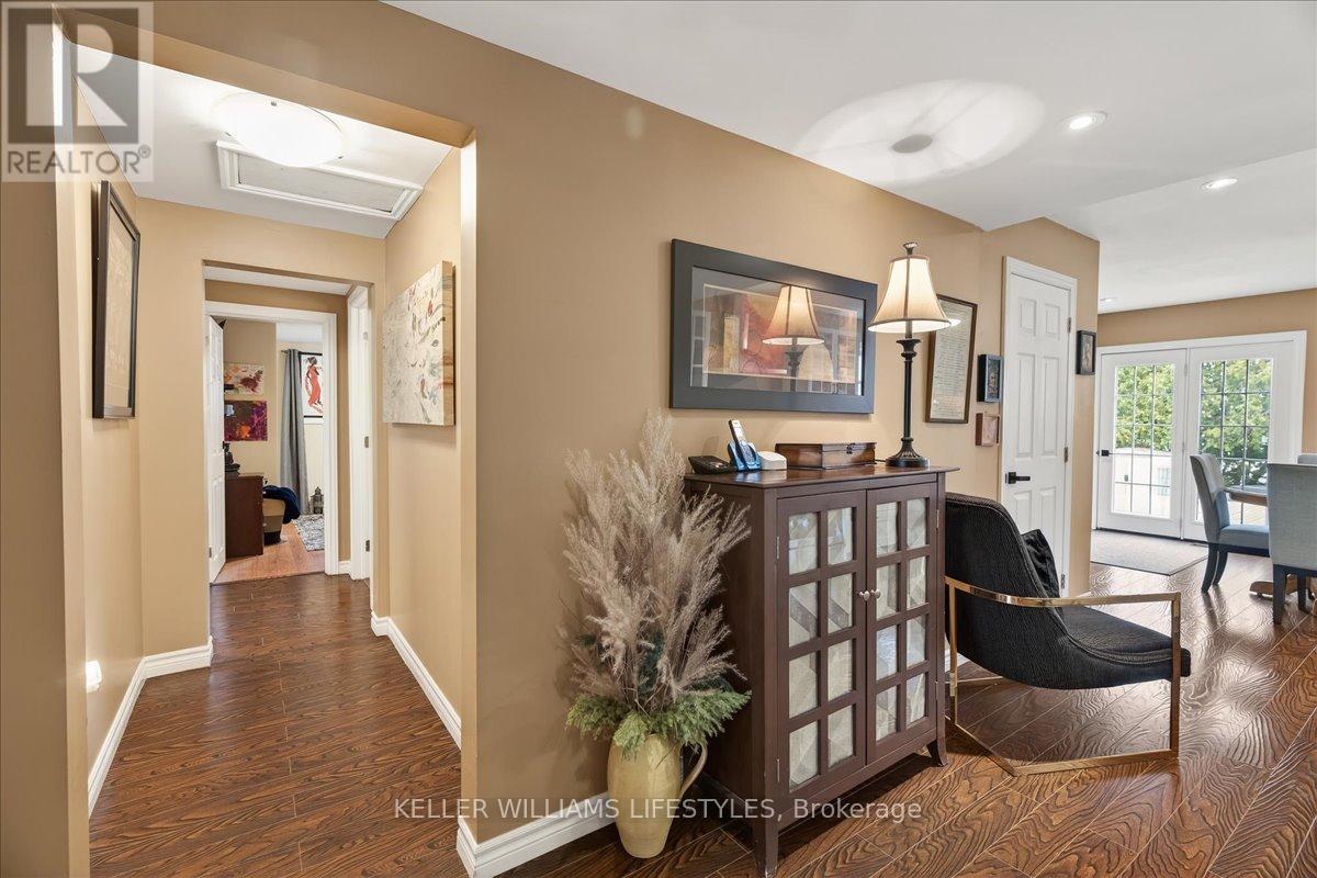 97 Main Street, Southwest Middlesex, Ontario  N0L 1M0 - Photo 11 - X12949192